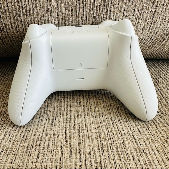 Xbox Series X|S Wireless Controller - White - Picture 7 of 12